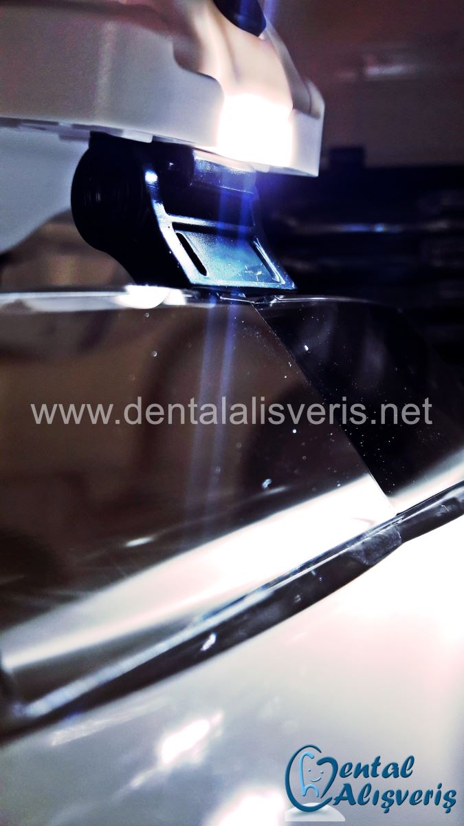 IŞIKLI BÜYÜTEÇLİ GÖZLÜK